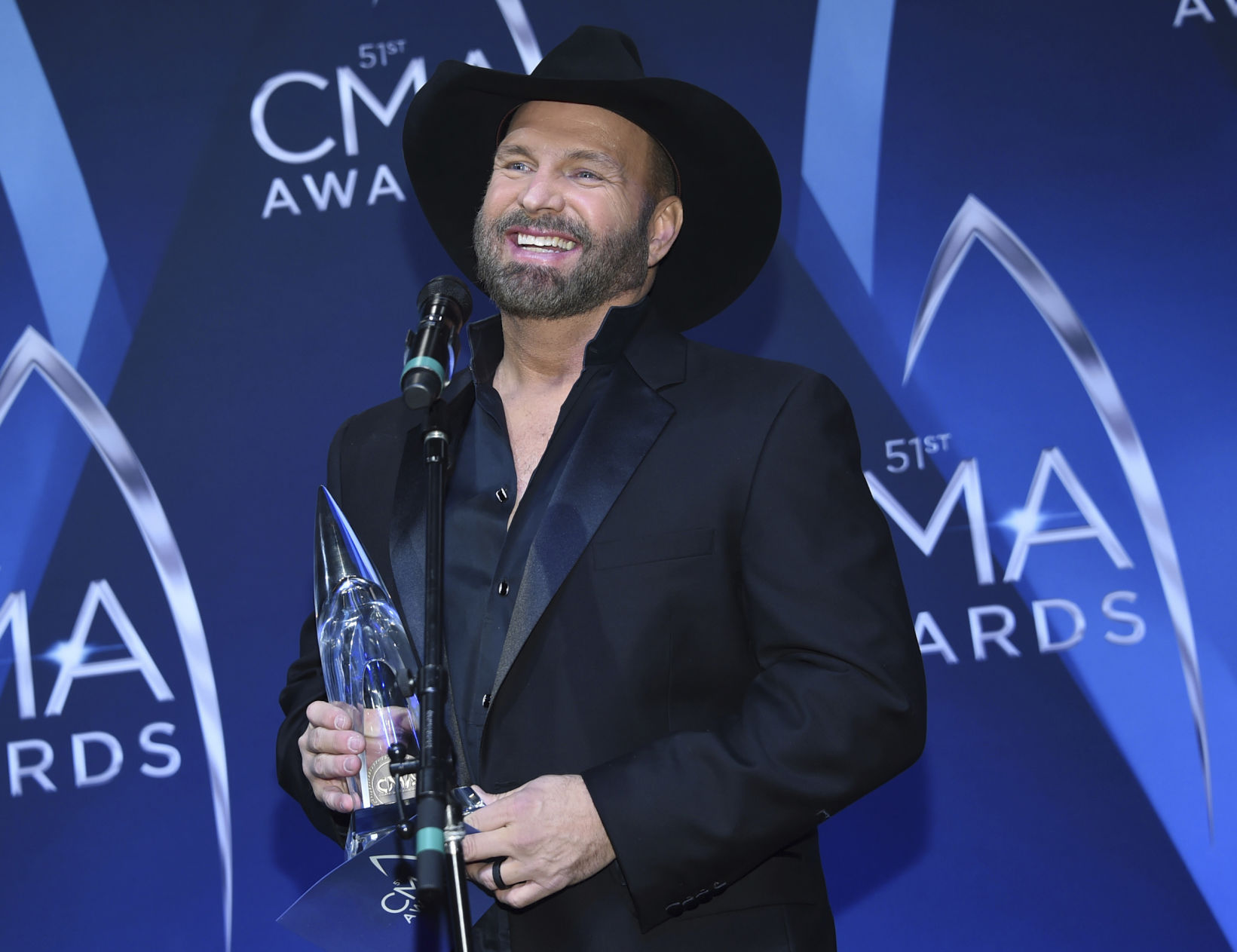 Birthday: Garth Brooks